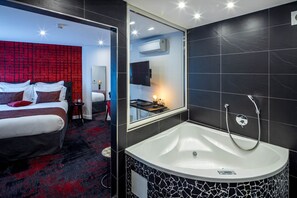 Premium bedding, pillow-top beds, minibar, in-room safe -  Villa La Florangerie (Strasbourg)