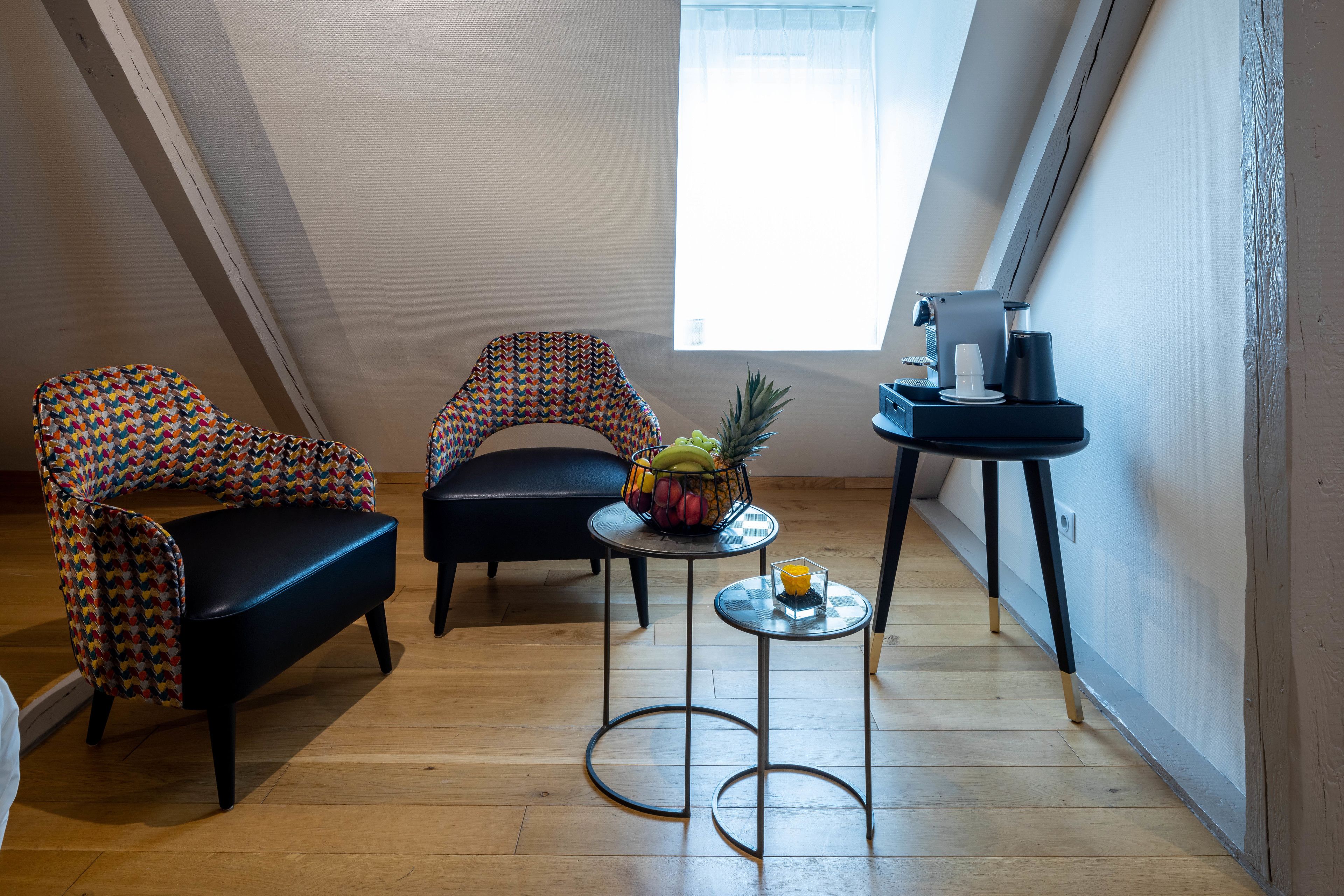 suite | coffee and/or coffee maker