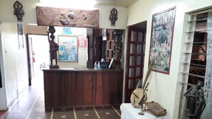 Reception - Hotel Non-Stop (Korhogo)