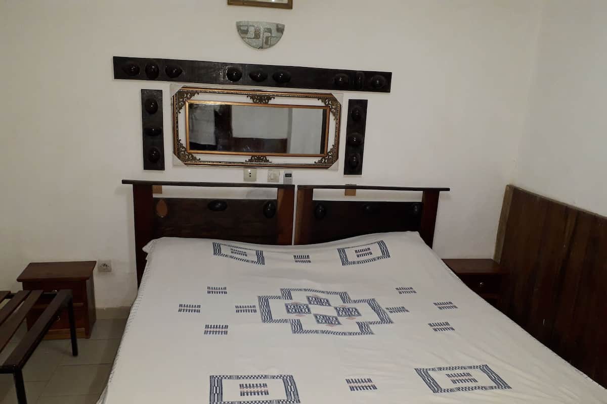 Superior kamer, 1 queensize bed, uitzicht op binnenplaats | Luxe beddengoed, individueel gedecoreerd, individueel gemeubileerd