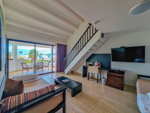 Standard Duplex, Multiple Beds (Suite) | 1 bedroom, premium bedding, in-room safe, desk