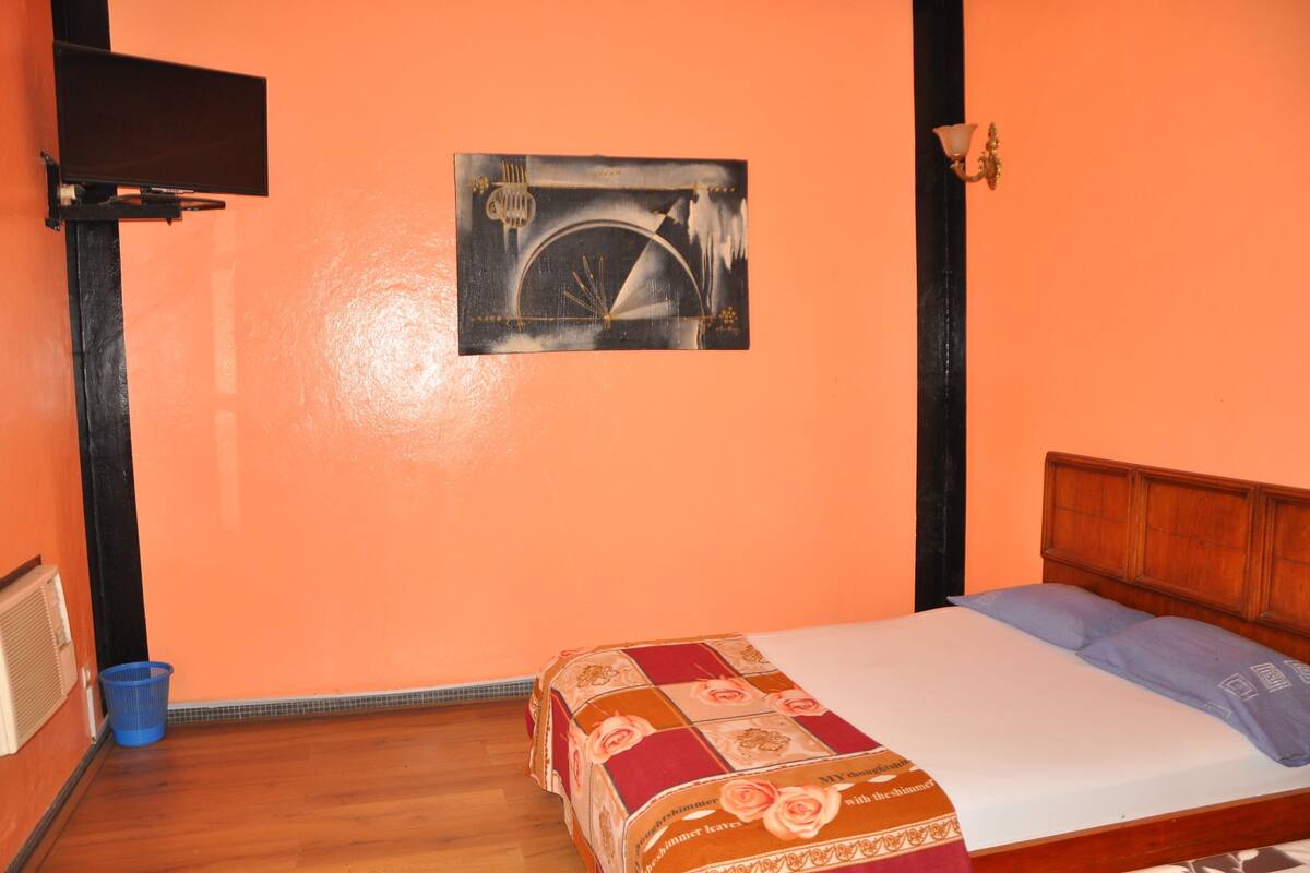 Familien-Suite, Balkon | Schreibtisch, kostenloses WLAN, Bettwäsche