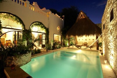 Discover Merida in grand colonial style