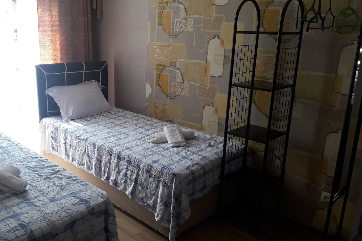 Wifi gratis y ropa de cama