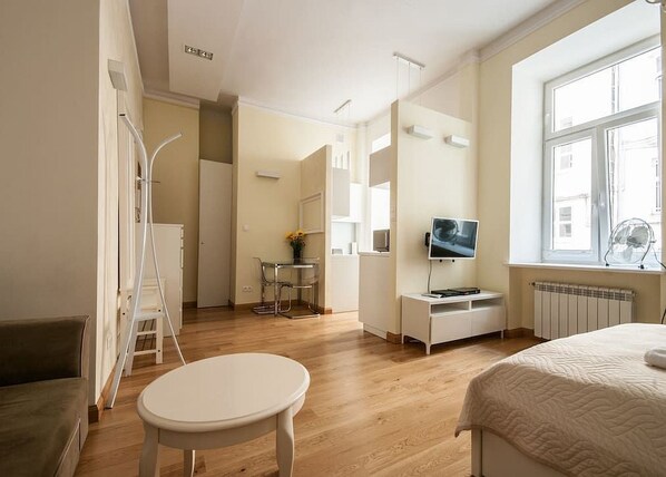 Desk, iron/ironing board, free WiFi, bed sheets