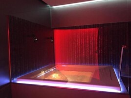 Shower, free toiletries, hair dryer, slippers