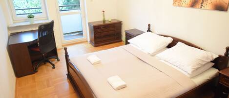 Departamento | Cortinas blackout, tabla de planchar con plancha y wifi gratis