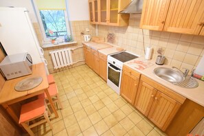 Lejlighed | Privat køkken | Køleskab, mikrobølgeovn, ovn, kogeplade