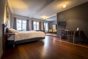 Deluxe Double Room | Desk, free WiFi, bed sheets - B&B Kwaadham 52 - Music Hotel Ghent (Ghent)