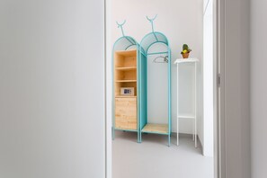 Minibar, in-room safe, iron/ironing board, free WiFi