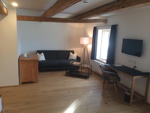 Flat-screen TV - Zum Hirschen -  hotel & gasthaus beim stöckeler (Scheidegg)