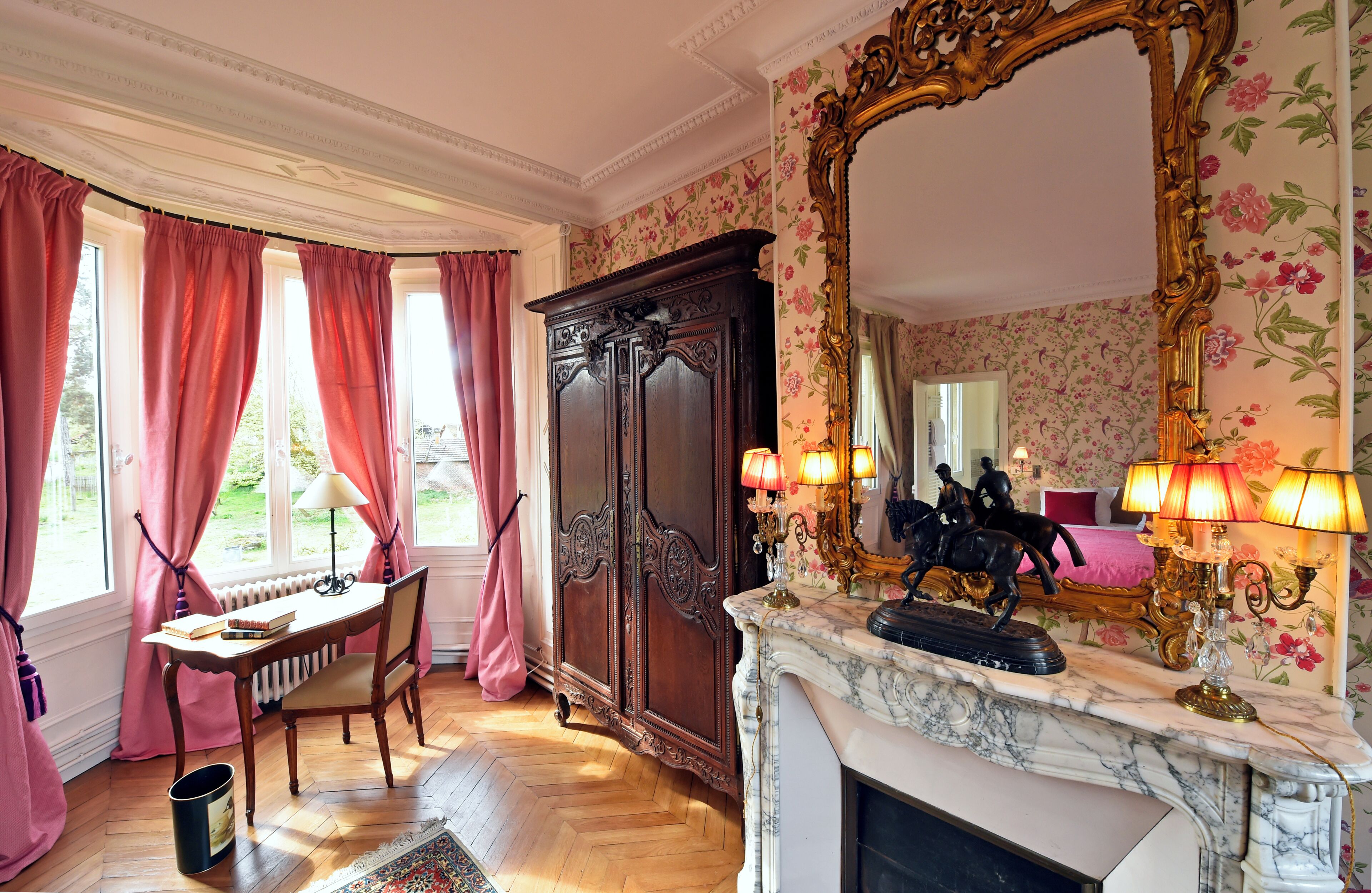 Premium bedding, individually decorated, individually furnished, desk