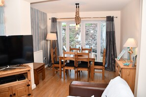 Flat-screen TV, video game console, DVD player