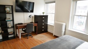 3 bedrooms, iron/ironing board, travel crib, free WiFi