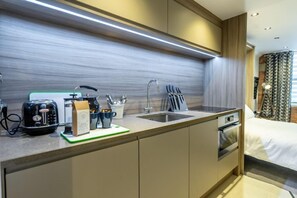 Fridge, microwave, stovetop, toaster