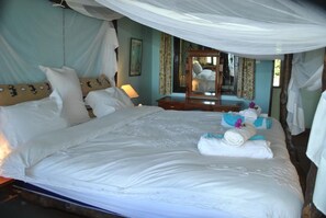 House, 6 Bedrooms | Desk, free WiFi, wheelchair access - Pumzika Tu (Kwale)