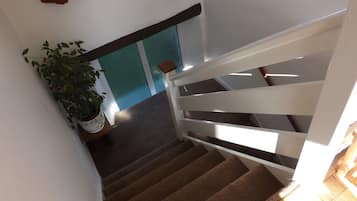 Cottage, Private Bathroom (Cider) | 1 bedroom, hypo-allergenic bedding, travel cot, free WiFi