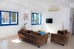 Villa, 3 Bedrooms, Private Pool | Living room | Plasma TV, DVD player - Sirina Villa STN 29 (Paralimni)