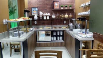 Bao gồm bữa sáng buffet hàng ngày