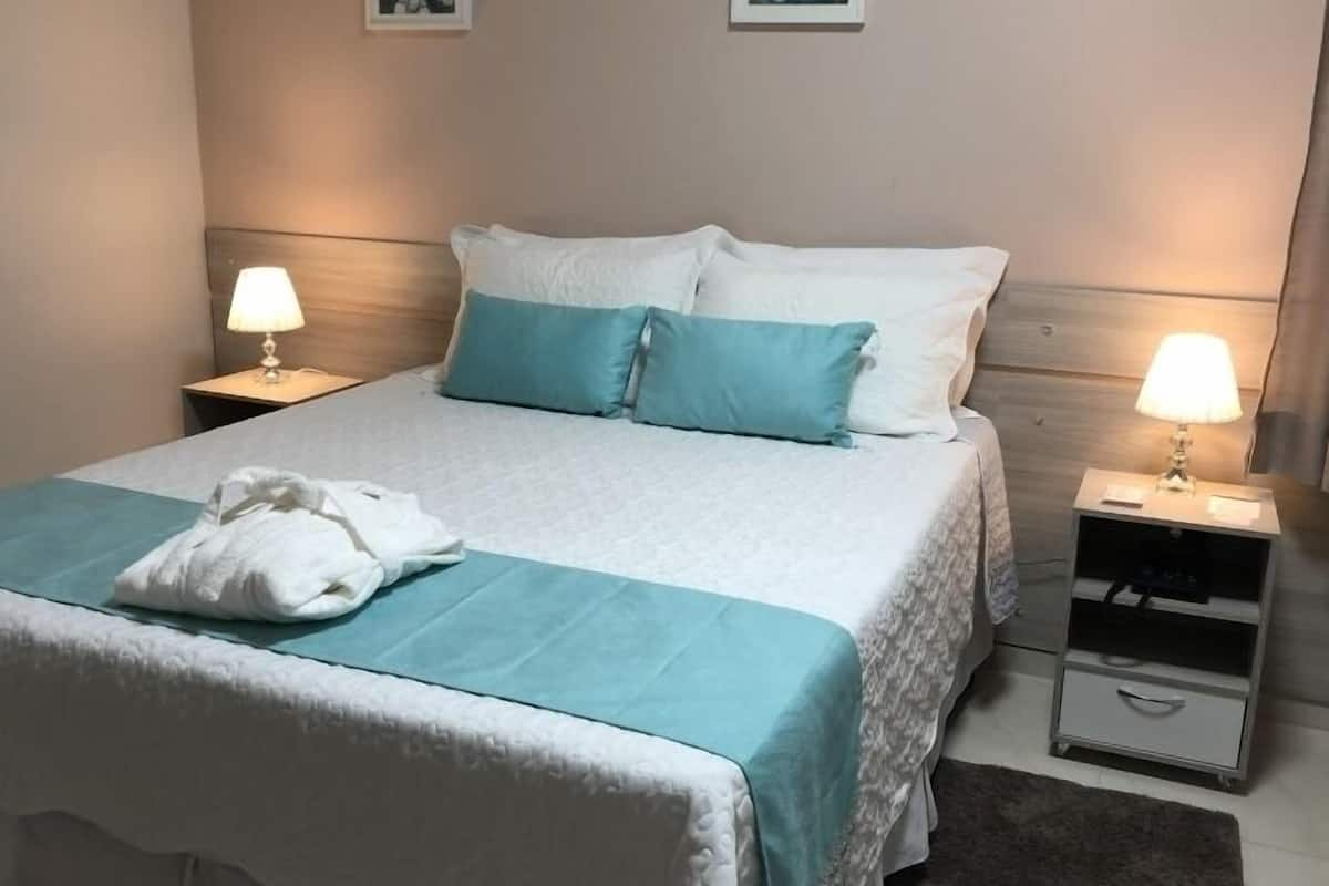 Deluxe Double Room | Minibar, desk, free WiFi, bed sheets