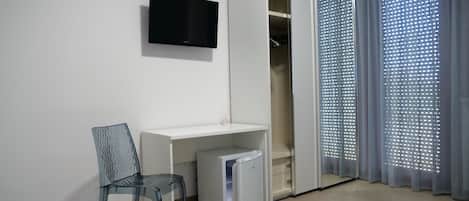 Double Room, Balcony (Aragosta Rossa) | Room amenity