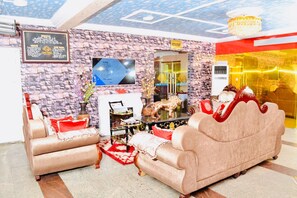 Área de estar no saguão