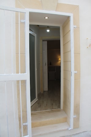 Entrada al alojamiento