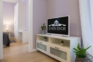 City-Apartment, 1 Schlafzimmer, Terrasse, Erdgeschoss (Bonaca) | Wohnbereich