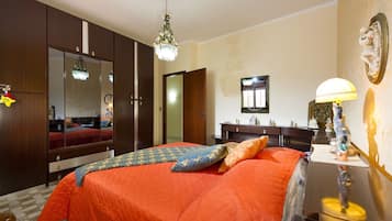 7 chambres, fer et planche à repasser, lit parapluie, Wi-Fi gratuit