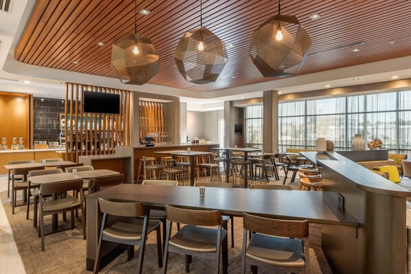 Restaurant - SpringHill Suites by Marriott Charlotte Southwest (Charlotte)