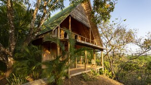 Unclassified image, 5 of 70, button - Calamocha Dream Lodge (Cóbano)