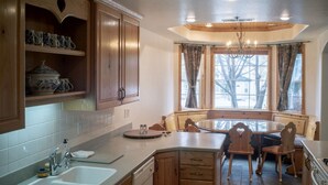 Unclassified image, 2 of 24, button - 3 Bedroom 3 Bathroom Chalet 719 (Midway)