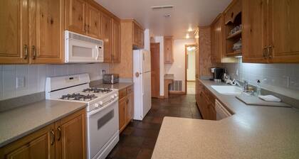 3 Bedroom 3 Bathroom Chalet 719
