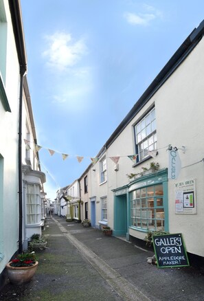 Exterior - 2 Bed in Appledore (oc-raleig) (Appledore)