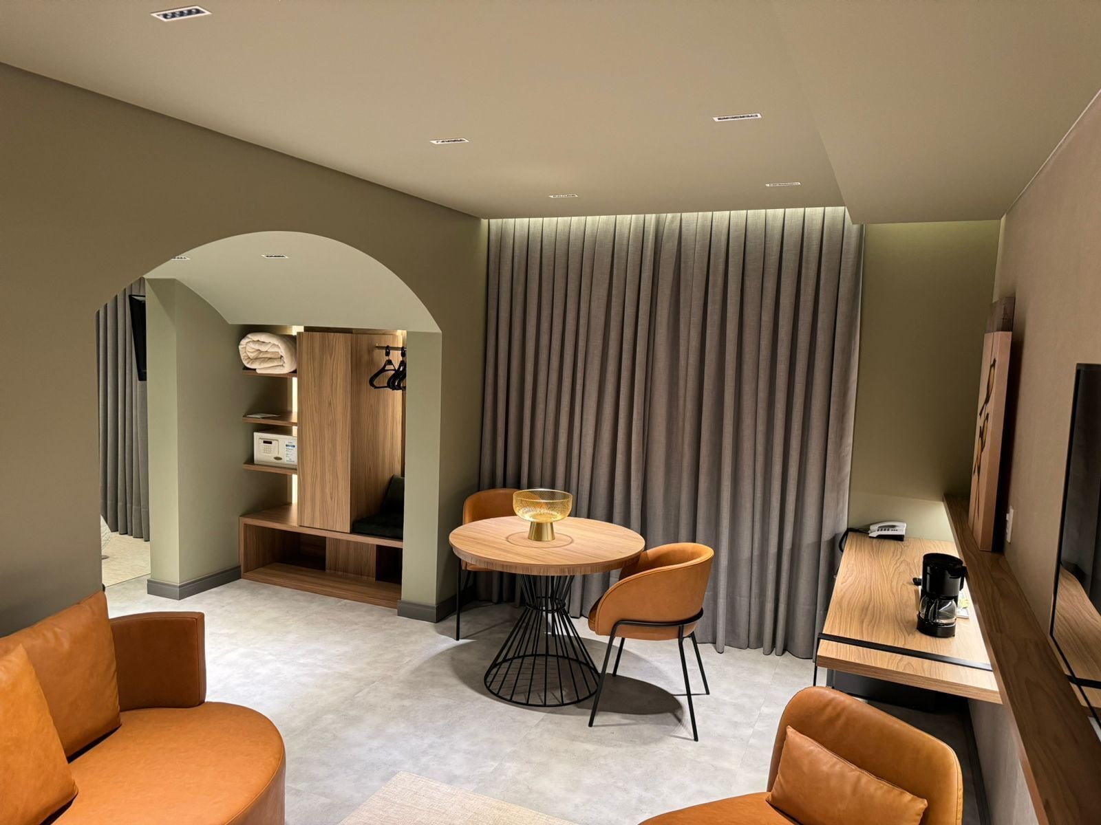 superior suite | living area