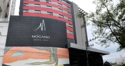 Hotel Mogano Premium