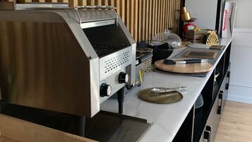 Daily buffet breakfast (EUR 10 per person)