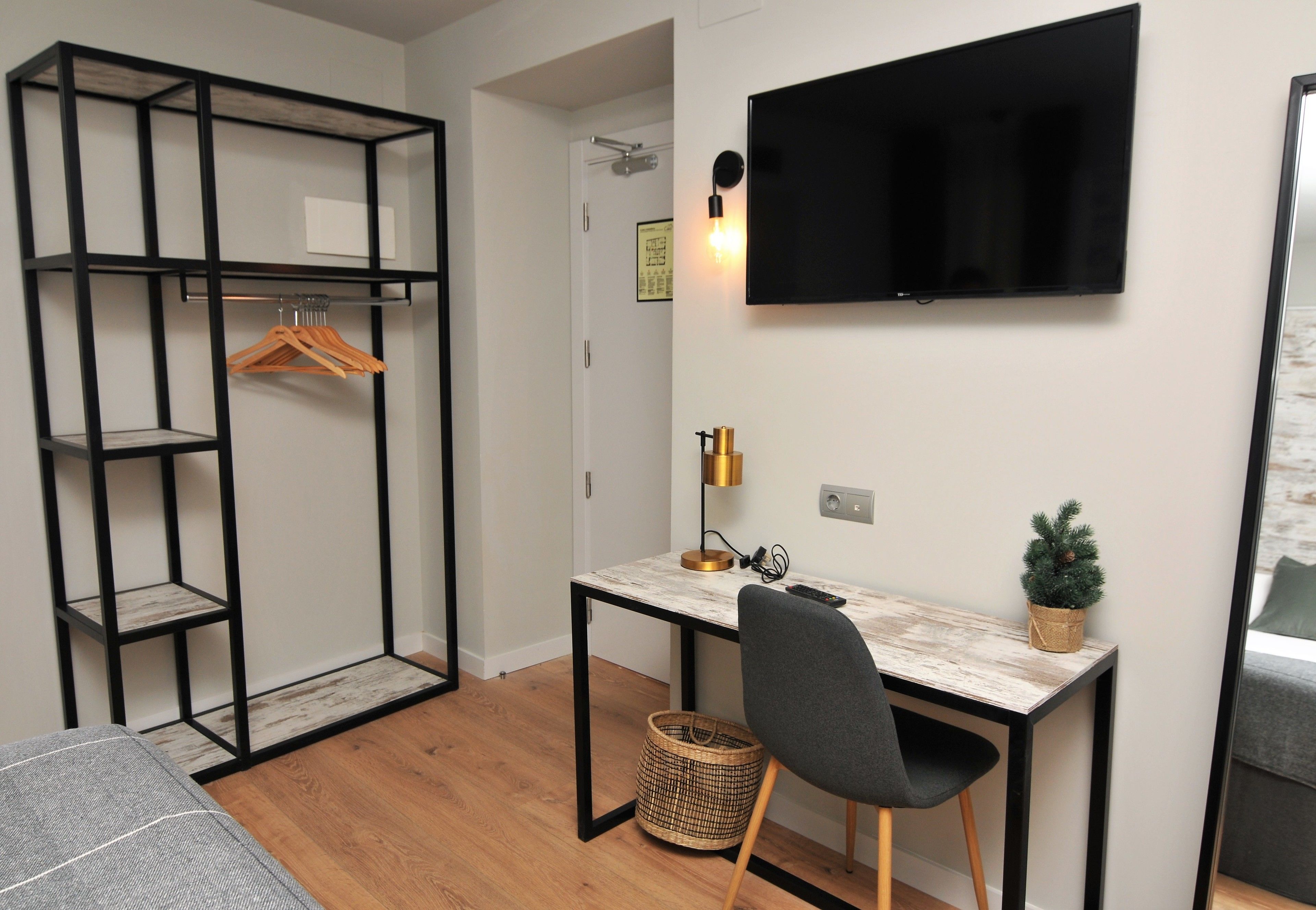 quadruple room | room amenity