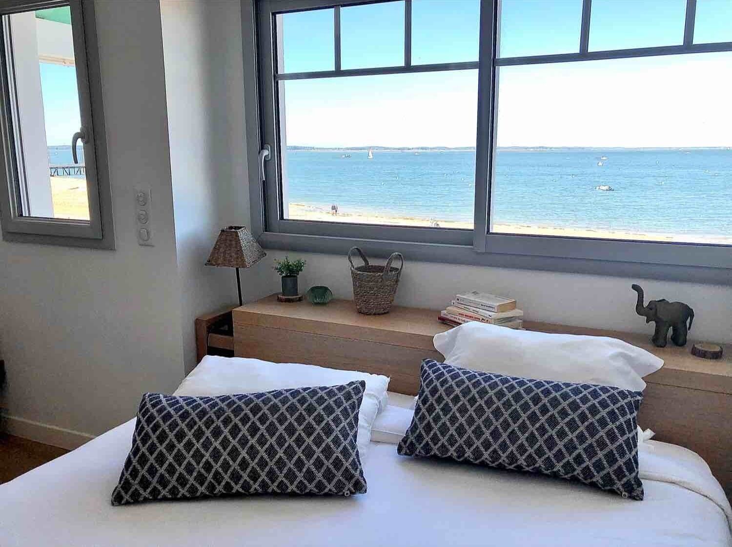 3 bedrooms, iron/ironing board, travel cot, free WiFi