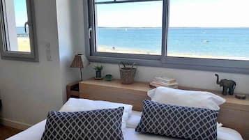 3 bedrooms, iron/ironing board, travel cot, free WiFi