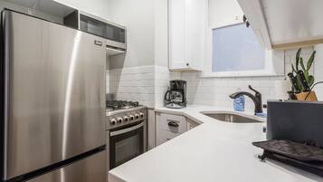 Apartment (2 Bedrooms) | Private kitchen