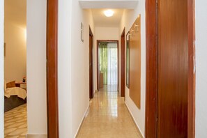 Hallway - Apartment 34 (Pula)