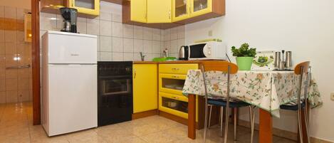 Standard Apartment, 1 Bedroom (397/907) | Private kitchen