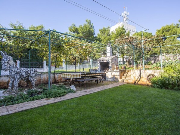 Garden - Apartment 51 (Pula)