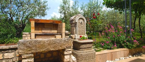 BBQ/picnic area