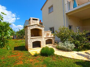 BBQ/picnic area - Apartment 72 (Pula)