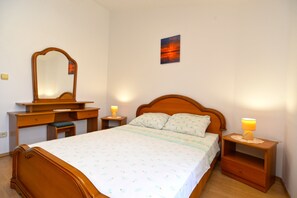 Appartement Standard, 2 chambres (106/207) | Wi-Fi gratuit, draps fournis