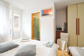 Departamento estándar, 1 habitación (0150) | 1 habitación, tabla de planchar con plancha, wifi gratis y ropa de cama 