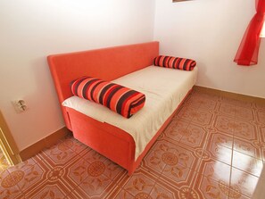 Apartamento estándar, 1 habitación (0153) | Zona de estar | Una televisión