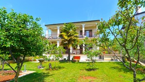 Unclassified image, 5 of 33, button - Apartment 336 (Porec)